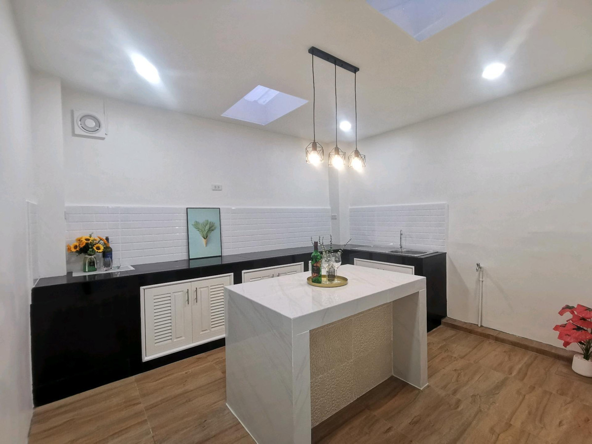 ขายทาวน์โฮมรัชดา ห้วยขวาง : HK0656♚ขาย ทาวน์เฮ้าส์ 3 ห้องนอน⚝ห้วยวาง♜MRT ห้วยขวาง∞099-5919653,065-9423251▚Line@sureresidence