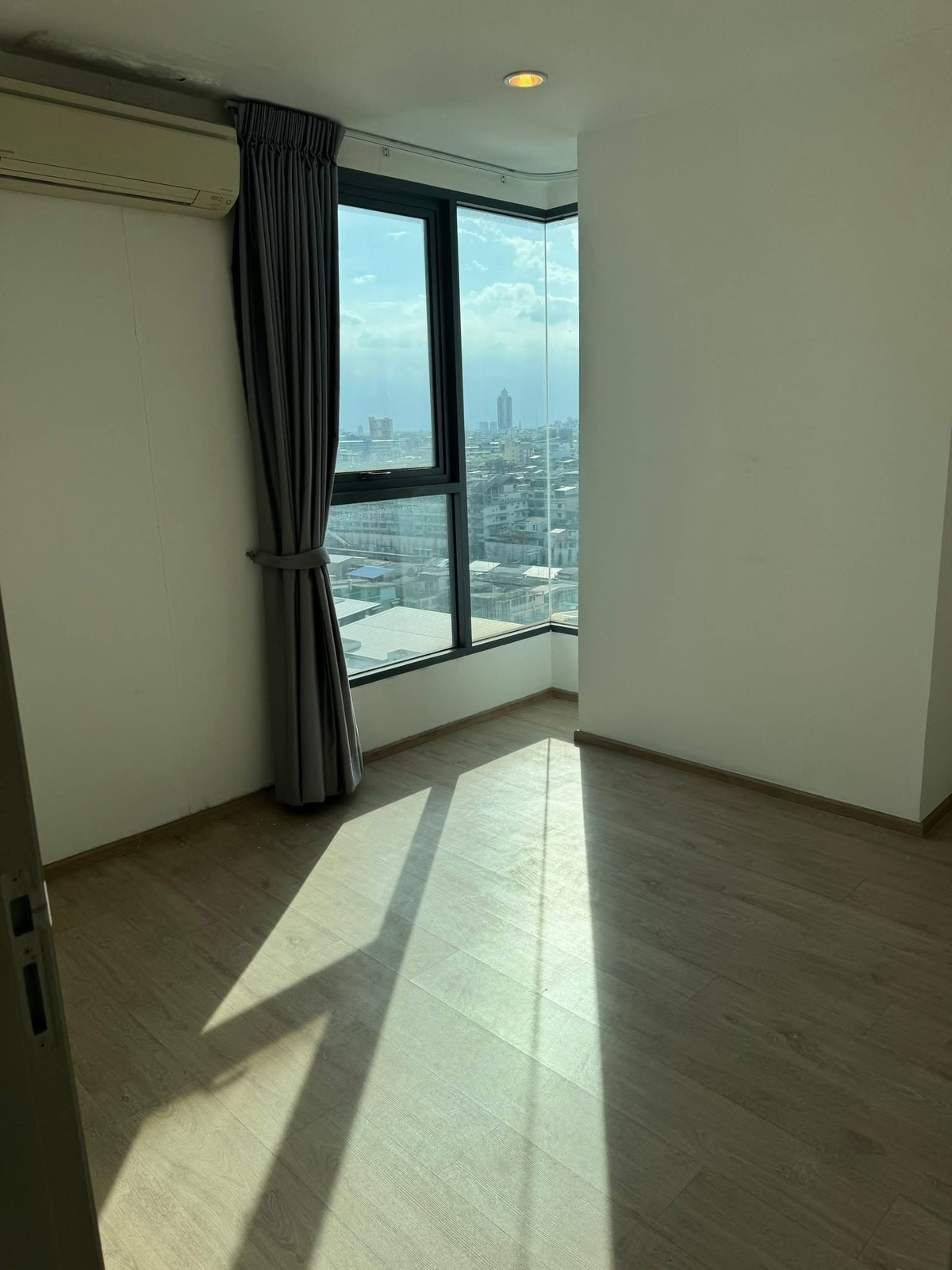 ขายคอนโดสยาม จุฬา สามย่าน : 🏠✨ ไอดิโอ คิว จุฬา-สามย่าน | ขายคอนโด 2 ห้องนอน (HBH-SI-112)