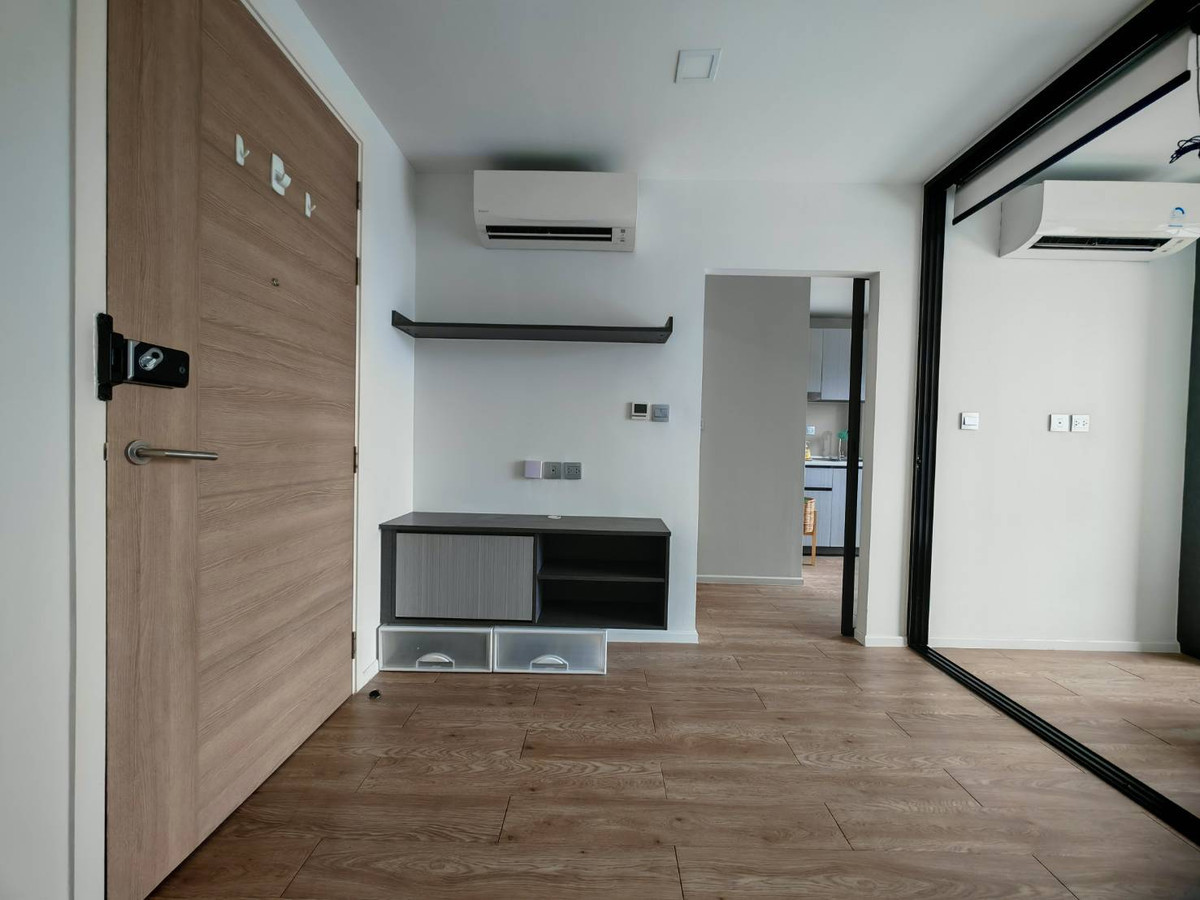 For SaleCondoLadprao, Central Ladprao : Urgent sale! 📍 Atmoz Ladprao 15 📍 East-facing balcony. Convenient location near BTS Ha Yaek Ladprao station.