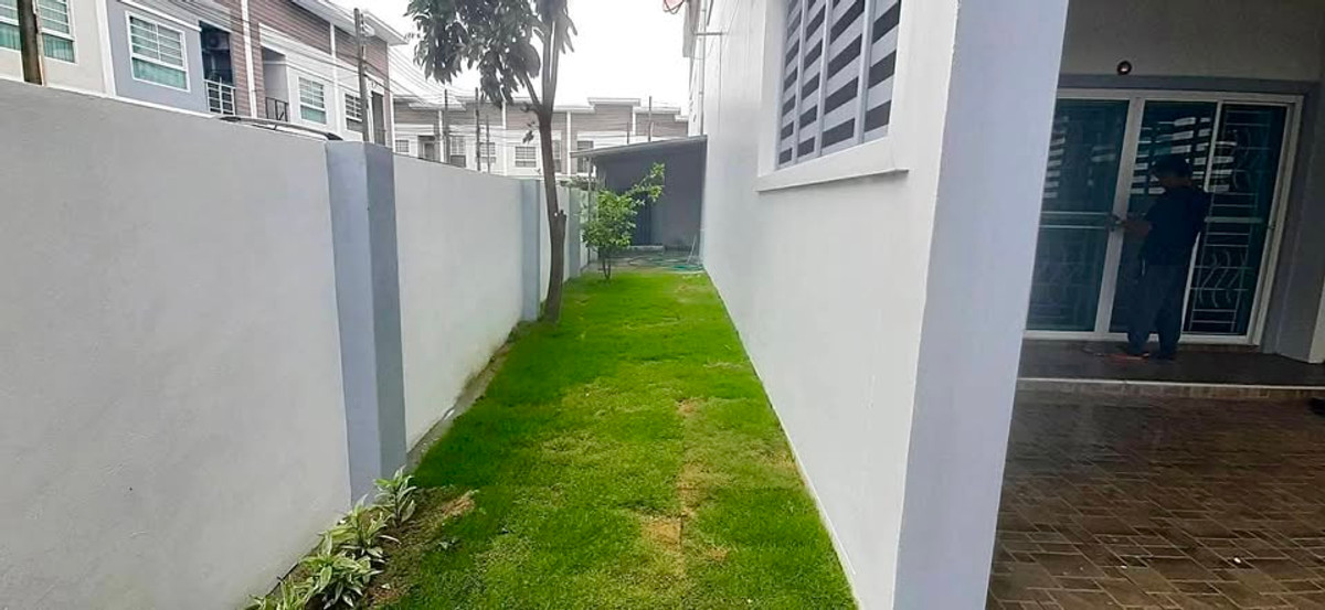 ขายทาวน์โฮมพัทยา บางแสน ชลบุรี สัตหีบ : ทาวน์โฮม หมู่บ้าน พรเทพ การ์เด้น วิลล์ 9 / 3 ห้องนอน (ขาย), Townhome Pornthep Garden Ville 9 / 3 Bedrooms (FOR SALE) BEWN109