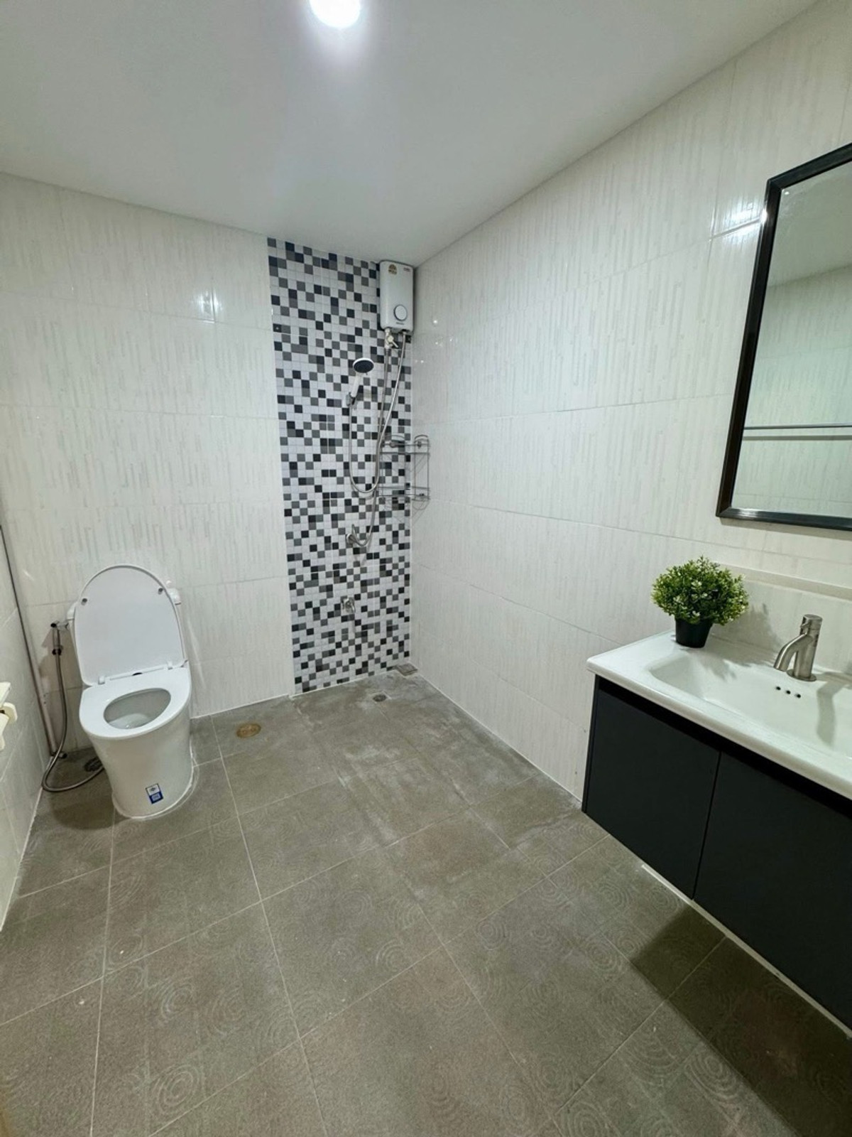 ให้เช่าคอนโดพระราม 9 เพชรบุรีตัดใหม่ RCA : #R9582 🎉 090369 ให้เช่าคอนโด Siam Condominium (Rama9)