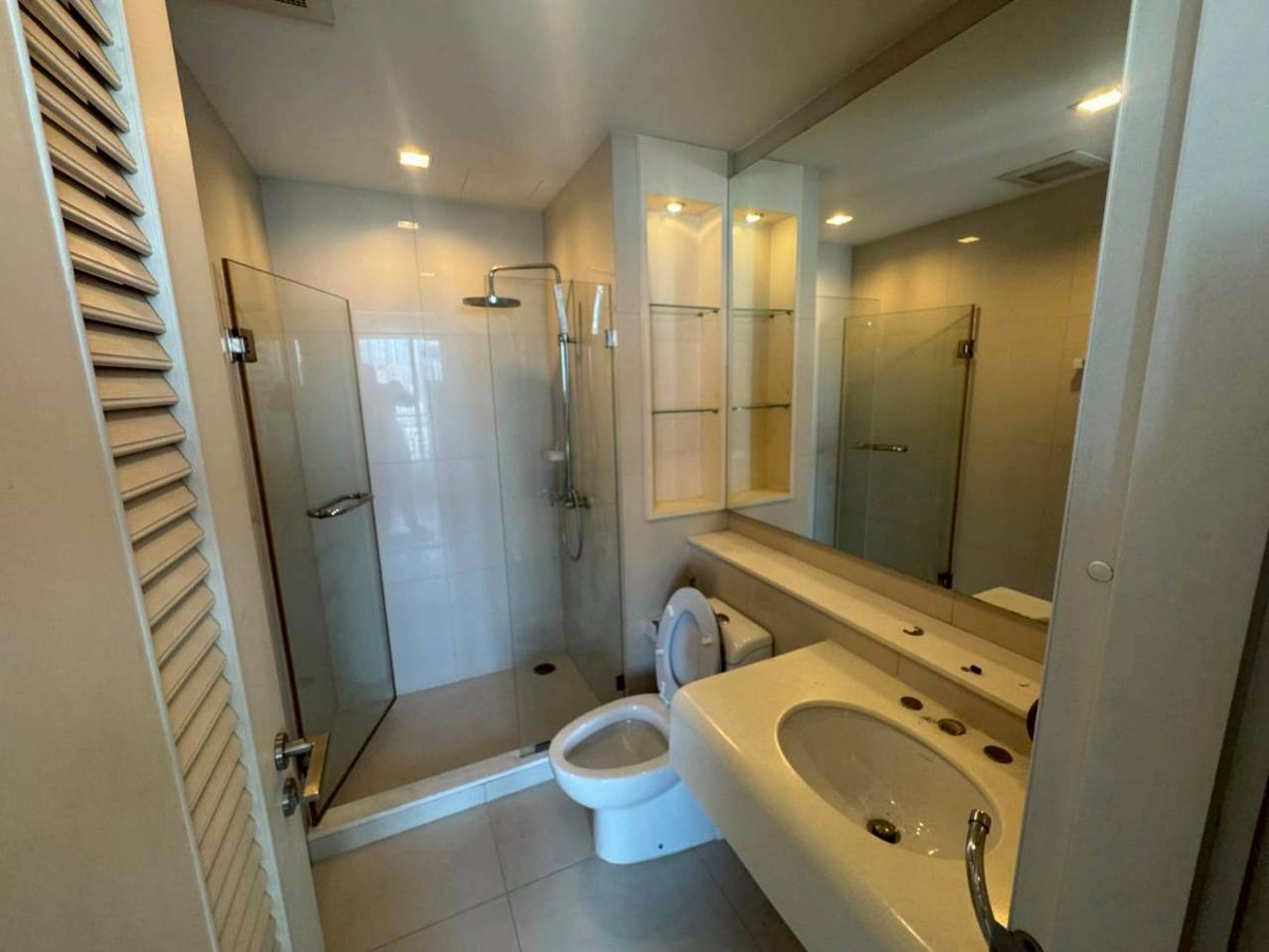 ขายคอนโดสาทร นราธิวาส : ราคาดีที่สุด คอนโด ไอวี่ สาทร10 เหมาะแก่การลงทุนหรือพักอาศัย ใกล้ BTS ช่องนนทรี เพียง 100 เมตรเท่านั้น