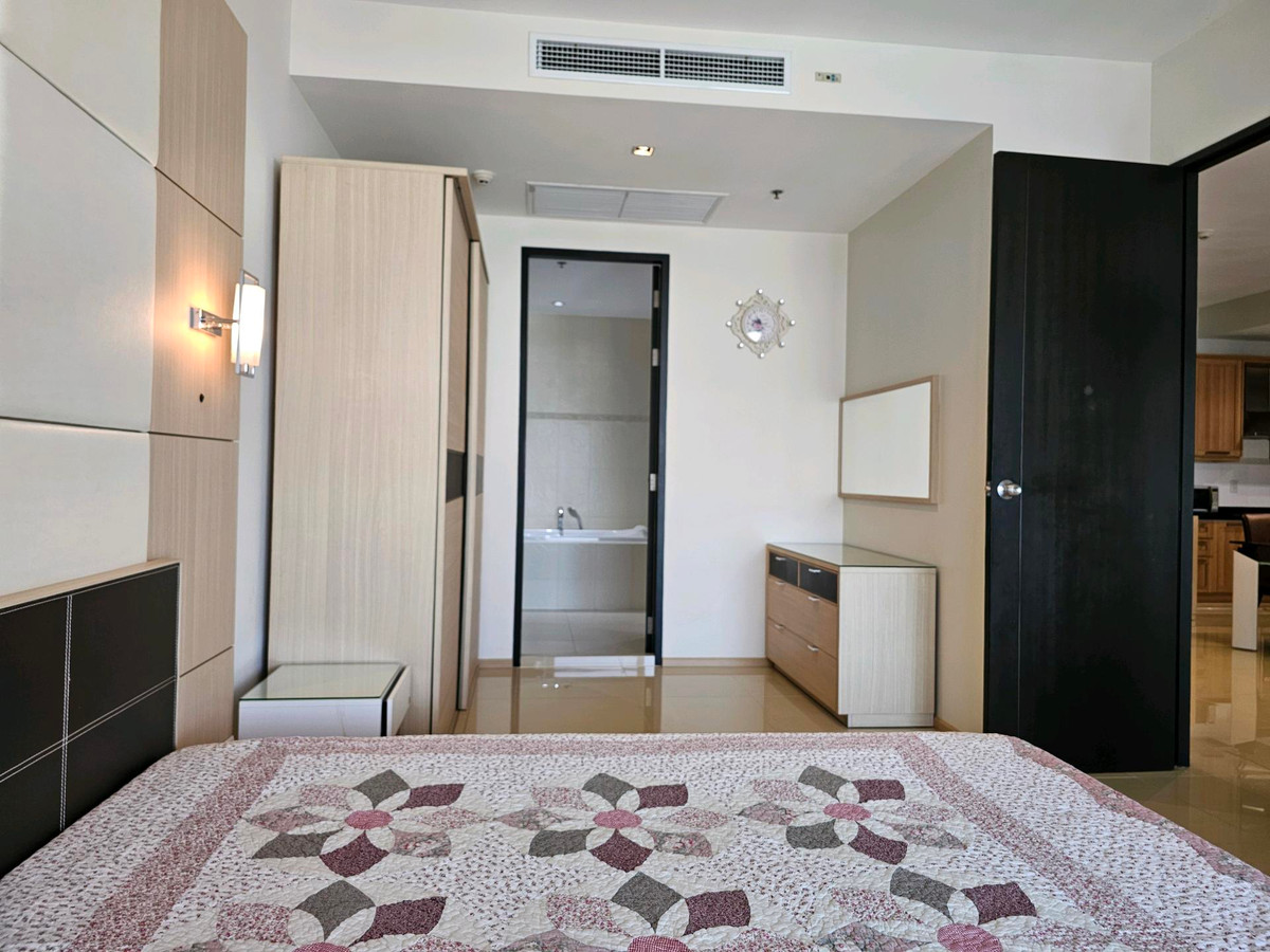 For RentCondoSukhumvit, Asoke, Thonglor : เดอะ เมดิสัน สุขุมวิท 41 ห้องเช่า 2 นอน 2 น้ำ พื้นที่ 118 ตรม ค่าเช่า 85,000 ต่อเดือน สนใจโทร น้อง 096-2615656 พร้อมให้นัดหมายเข้าชมทุกวัน

The Madison Sukhumvit 41  for Rent 2bed 2 bath 118 Sq,m Rental price 75k per month call Nong 096-2615656 Ready to t