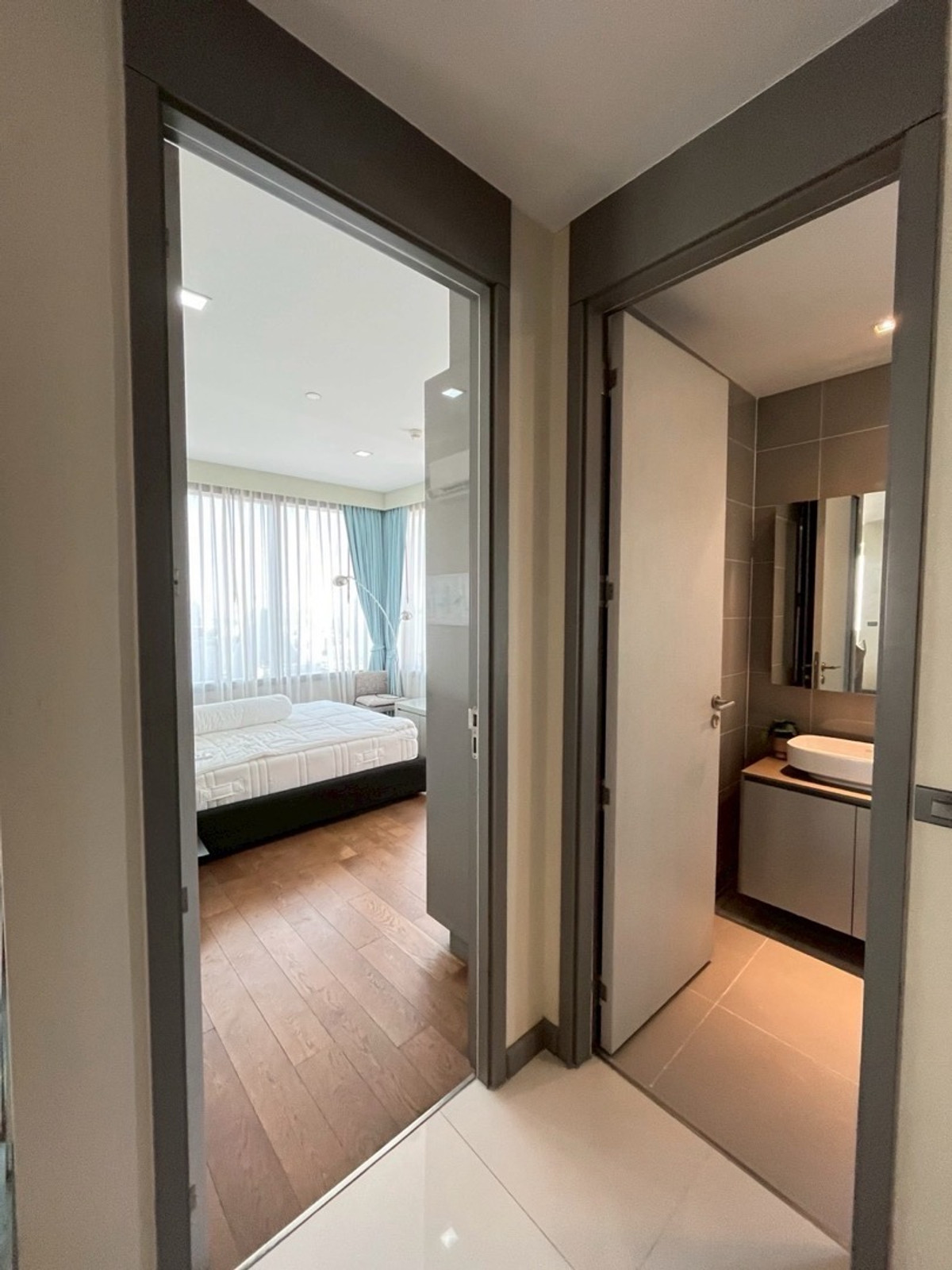 ขายคอนโดสีลม ศาลาแดง บางรัก : ⭐️M-SILOM⭐️For-Sell 2Bedroom 87sq.m 18.5MB Contact Us🫡