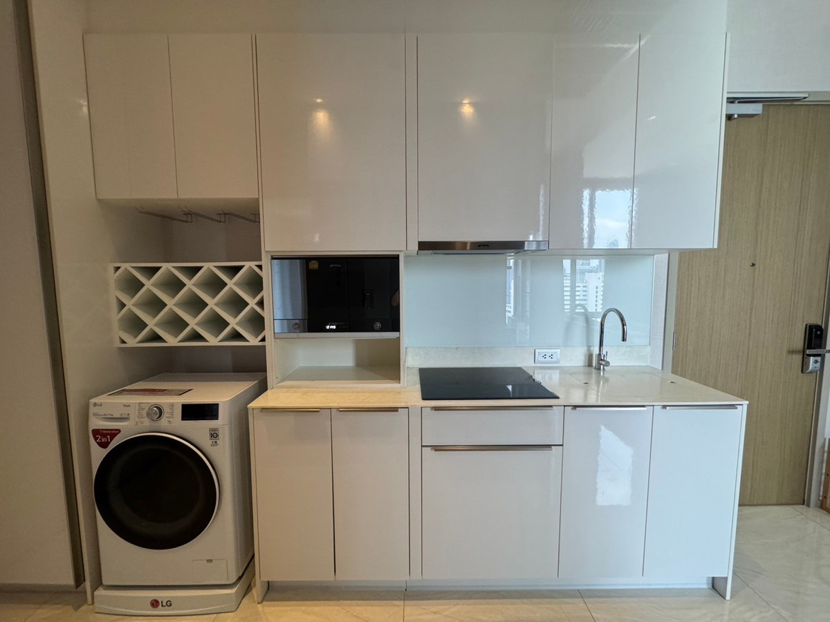 For RentCondoSilom, Saladaeng, Bangrak : 🚨 Available 2 BEDROOM 2 BATHROOM 76 SQ.M - READY TO MOVE IN - 65,000 / MONTH