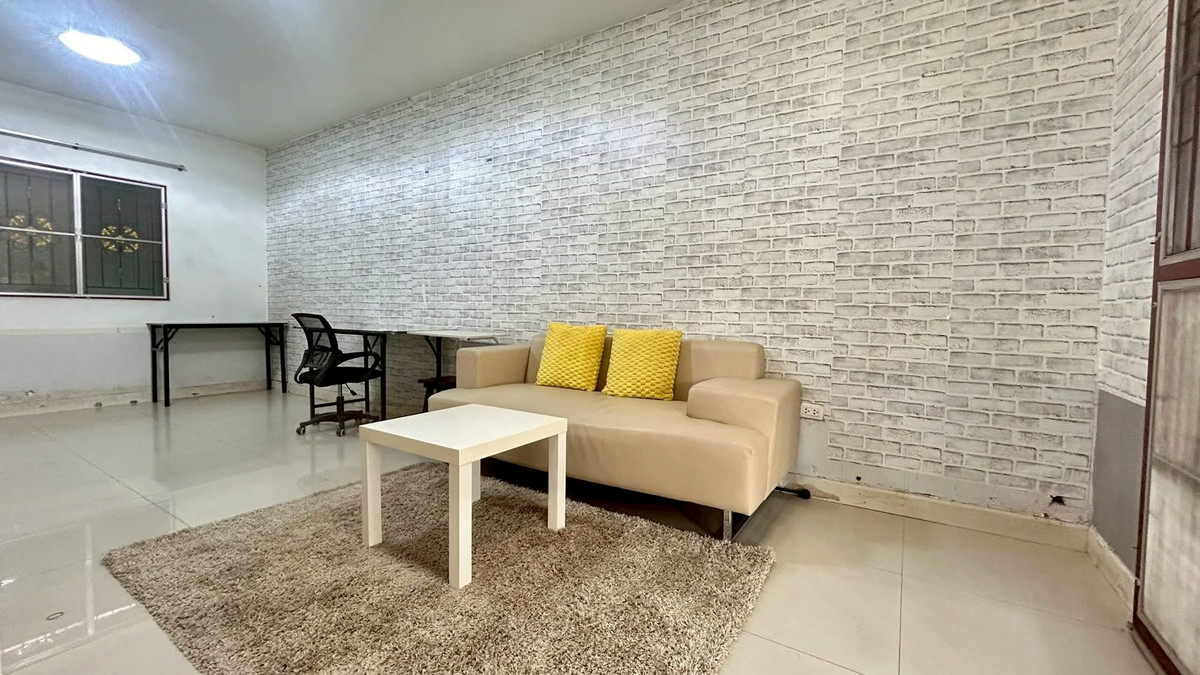 For RentTownhomePathum Thani,Rangsit, Thammasat : ME2500841 Urgent for rent!!! 2-story townhome, Pruksa Ville 16 Rangsit-Ongkharak, near Dream World.