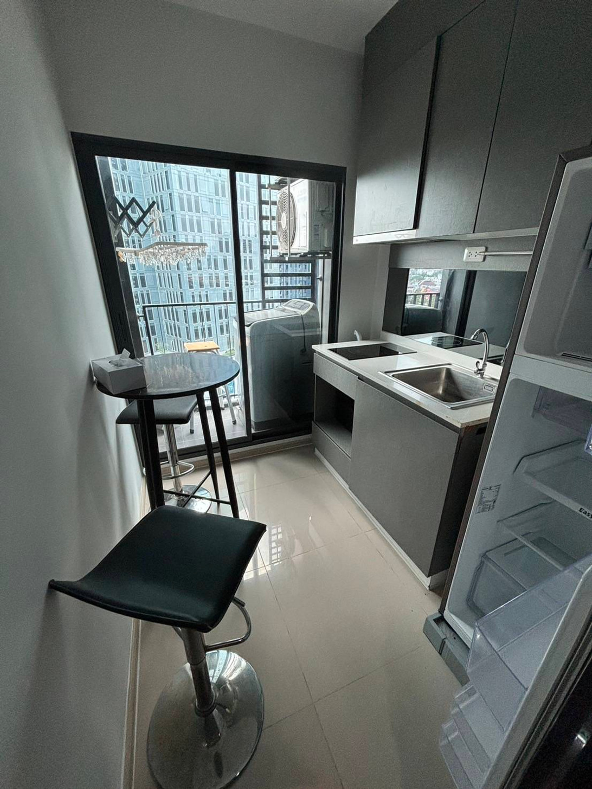 For SaleCondoRama9, Petchburi, RCA : Urgent Sale ✨ IDEO New Rama 9 ✨ Unobstructed view, fully furnished with appliances. Convenient location near MRT Ramkhamhaeng.