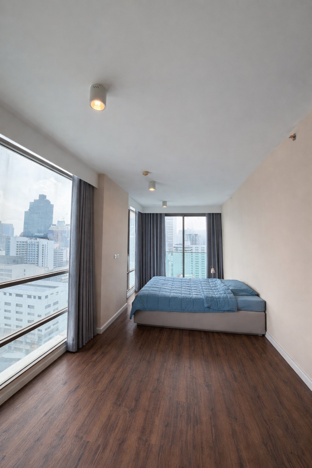 ให้เช่าคอนโดสีลม ศาลาแดง บางรัก : Special Deal 🔥 ให้เช่า Siamese Surawong ห้องสวยมาก ขนาดใหญ่ ตกแต่งครบพร้อมอยู่ ราคานี้หายากมาก ‼️