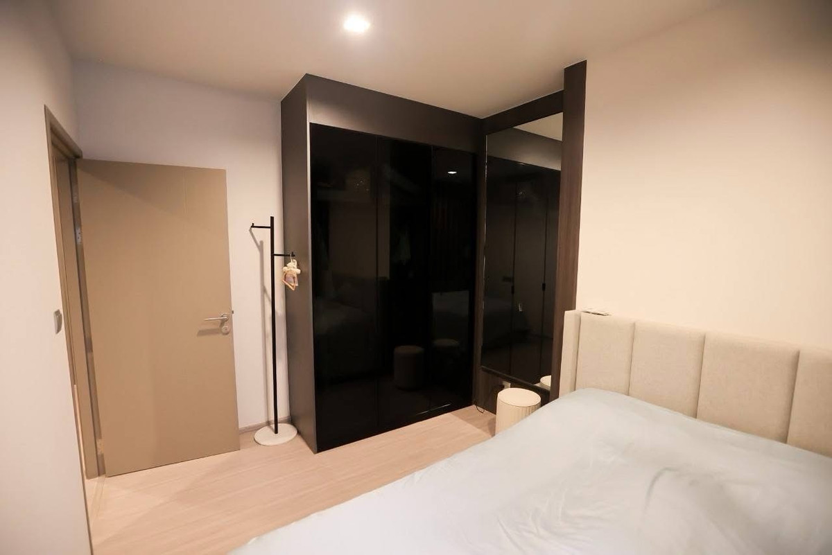 ให้เช่าคอนโดพระราม 9 เพชรบุรีตัดใหม่ RCA : #R9580  🎉 090369 ให้เช่าคอนโด Life Asoke Hype (รหัสเดิม R7302)