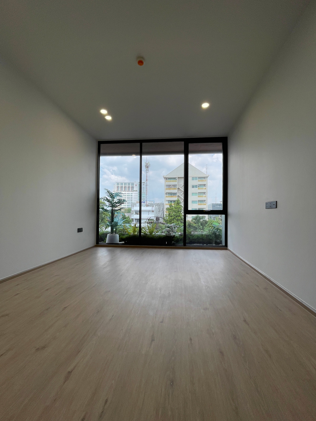 For SaleCondoAri,Anusaowaree : [Urgent sale!] Master Penthouse 89 sq m @Aritier Ari | 150% parking, maximum privacy in Ari! 