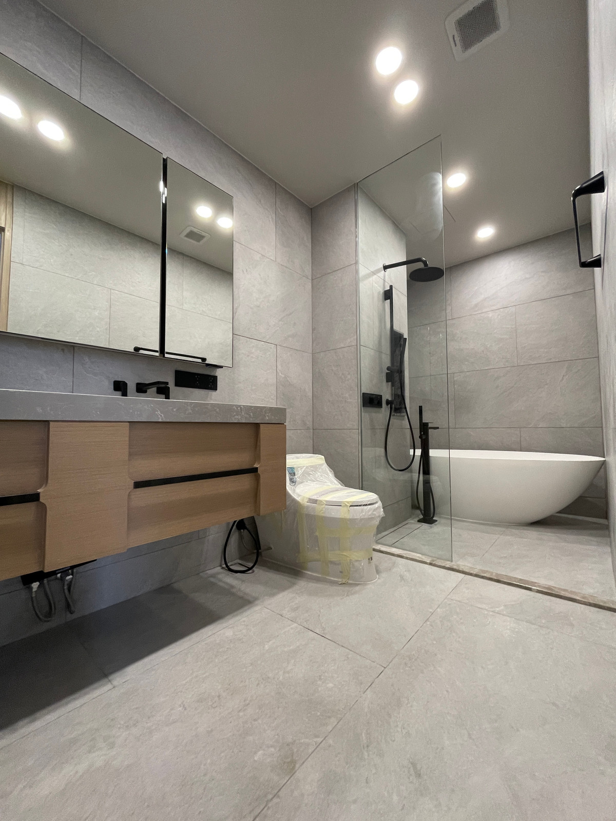 For SaleCondoAri,Anusaowaree : [Urgent sale!] Rare Item in the heart of Ari @Aritier Ari | Penthouse 75 sq m., 150% parking, highest level of privacy! Experience a superior life in the area. 