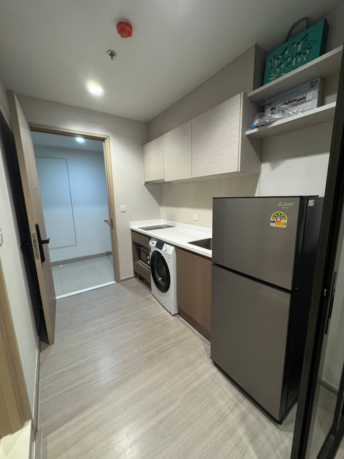 For RentCondoThaphra, Talat Phlu, Wutthakat : Life Sathorn Sierra, beautiful room, 1 bedroom plus, 1 bedroom + 1 office room, ready for rent, please inquire.