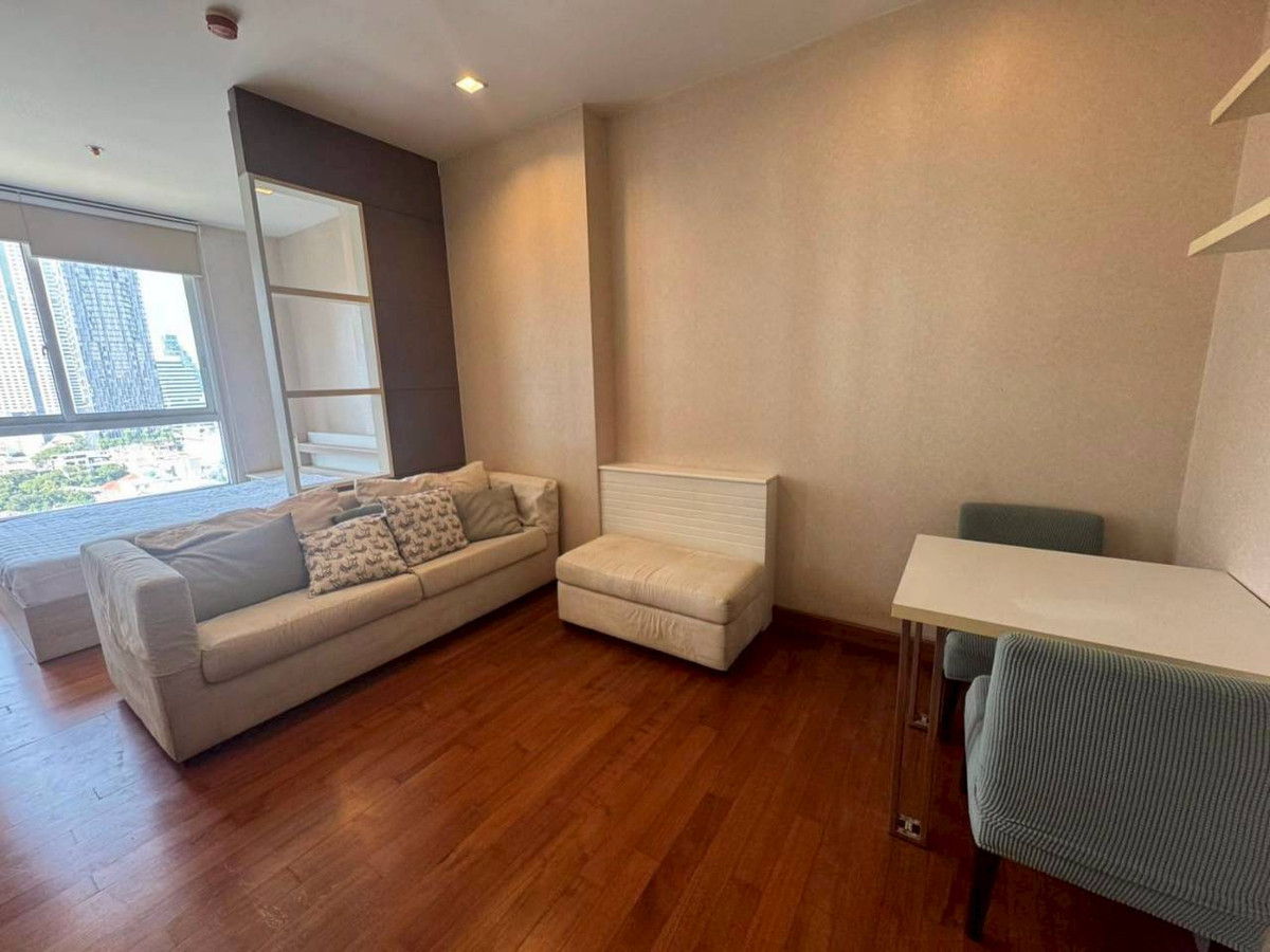 ขายคอนโดสาทร นราธิวาส : ราคาดีที่สุด คอนโด ไอวี่ สาทร10 เหมาะแก่การลงทุนหรือพักอาศัย ใกล้ BTS ช่องนนทรี เพียง 100 เมตรเท่านั้น