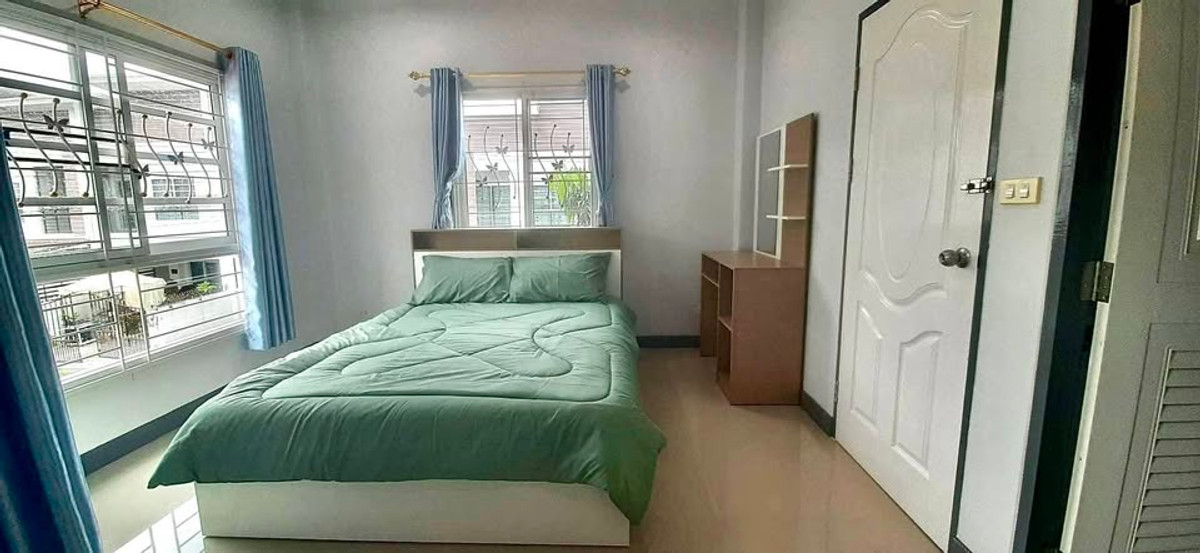 ขายทาวน์โฮมพัทยา บางแสน ชลบุรี สัตหีบ : ทาวน์โฮม หมู่บ้าน พรเทพ การ์เด้น วิลล์ 9 / 3 ห้องนอน (ขาย), Townhome Pornthep Garden Ville 9 / 3 Bedrooms (FOR SALE) BEWN109