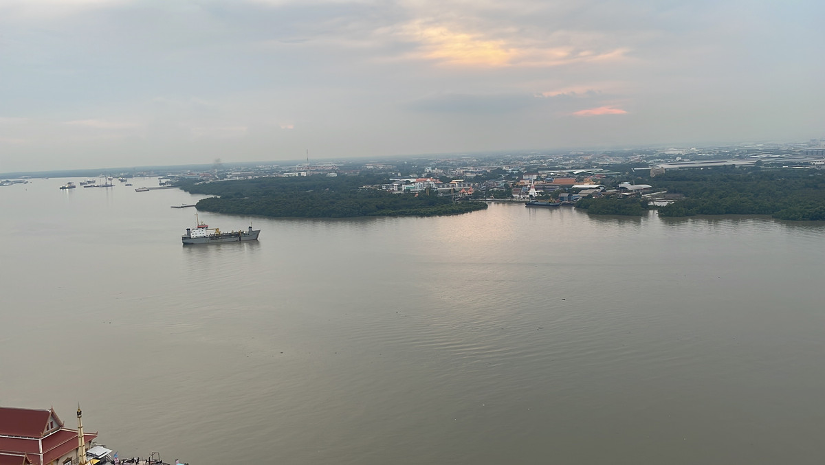 ขายคอนโดสมุทรปราการ สำโรง : คอนโดวิวแม่น้ำ ติด BTS เพียง 150 เมตร ไนท์บริดจ์ สกาย ริเวอร์ โอเชี่ยน [KnightsBridge Sky River Ocean] ปากน้ำ รีโนเวท ใหม่ พร้อมอยู่