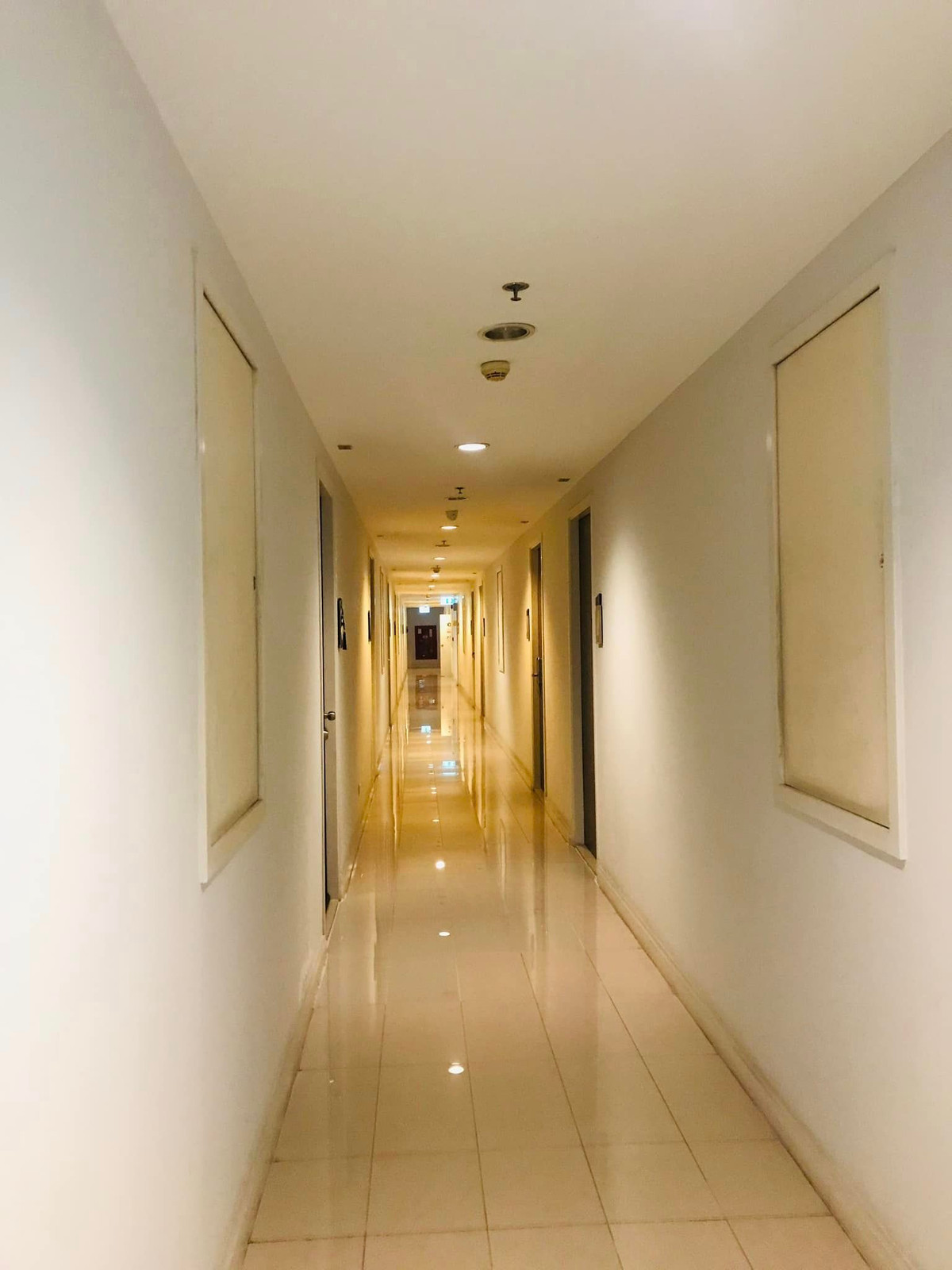 ขายคอนโดราษฎร์บูรณะ สุขสวัสดิ์ : คอนโดไอวี่ริเวอร์ ติดริมน้ำพระยา วิวสวย ไกล้ไอคอนสยาม ติดถนนใหญ่ เดินทางสะดวก พร้อมเฟอร์นิเจอร์ครบ