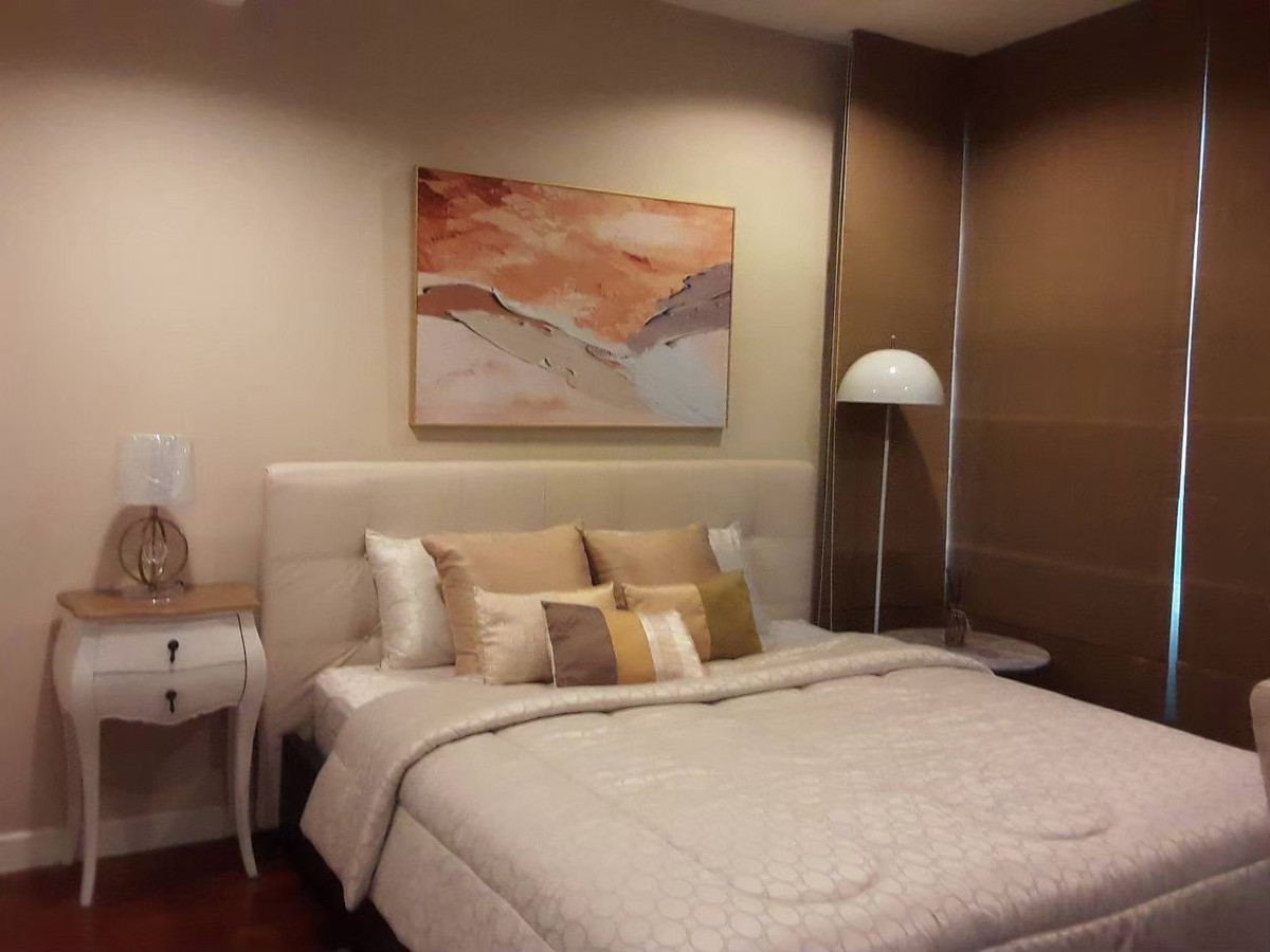 For RentCondoSukhumvit, Asoke, Thonglor : Condo for rent, Baan Siri 24, near BTS Phrom Phong, beautiful room, good price, ready to move in.