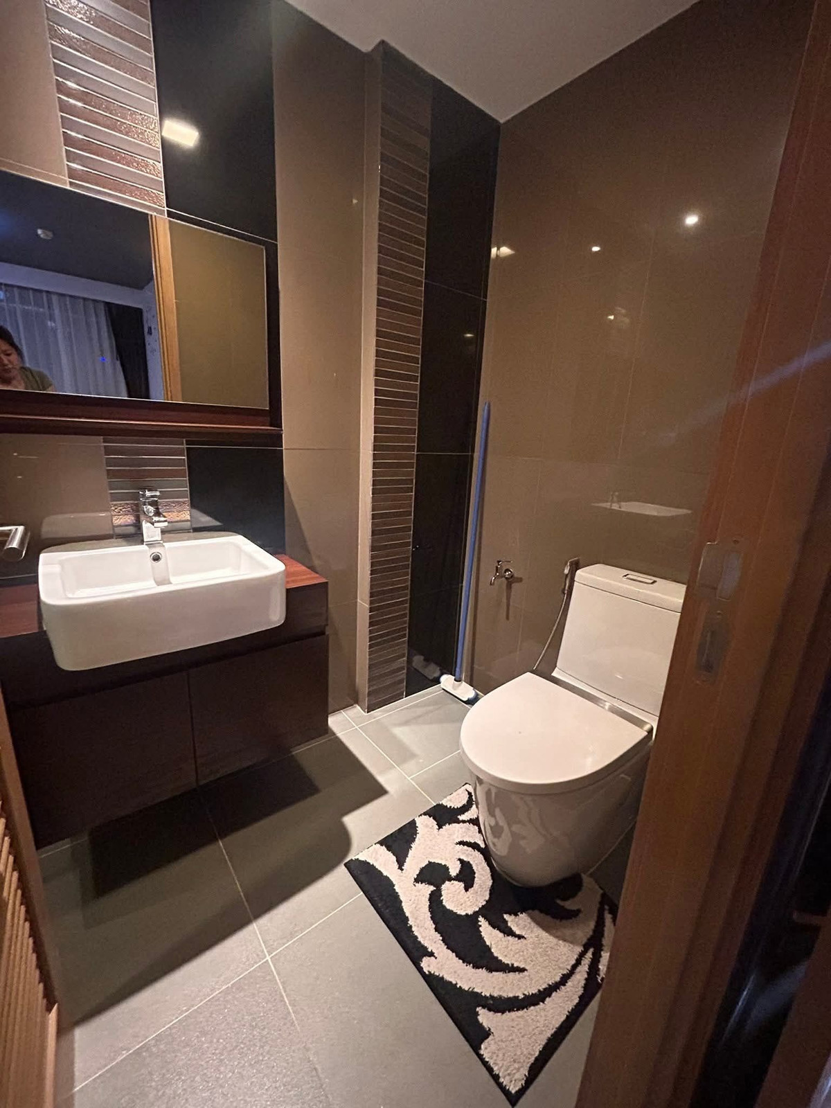 คอนโดนานา : Condo for Rent / Sale : Inter lux Premier Sukhumvit 13  (Rt-01)