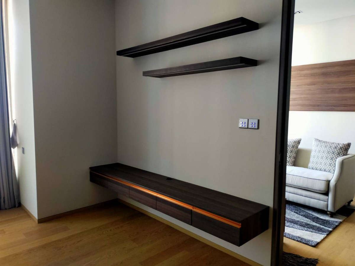 For SaleCondoSilom, Saladaeng, Bangrak : Best Price 🔥 For Sell Saladaeng One, very beautiful room, fully decorated, high floor, city view, very good price.