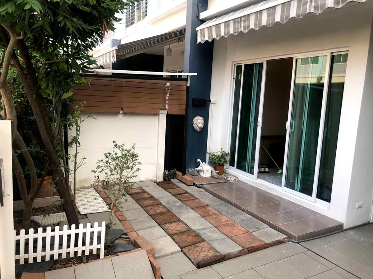 ให้เช่าทาวน์โฮมพระราม 5 ราชพฤกษ์ บางกรวย : ให้เช่าทาวน์โฮม พลีโน่ พระราม5-ปิ่นเกล้า เฟอร์นิเจอร์ครบ พร้อมเข้าอยู่ ทำเลใกล้เมือง ปิ่นเกล้า ราชพฤกษ์ ใกล้ กฟผ.  ใกล้รถไฟฟ้าแด'