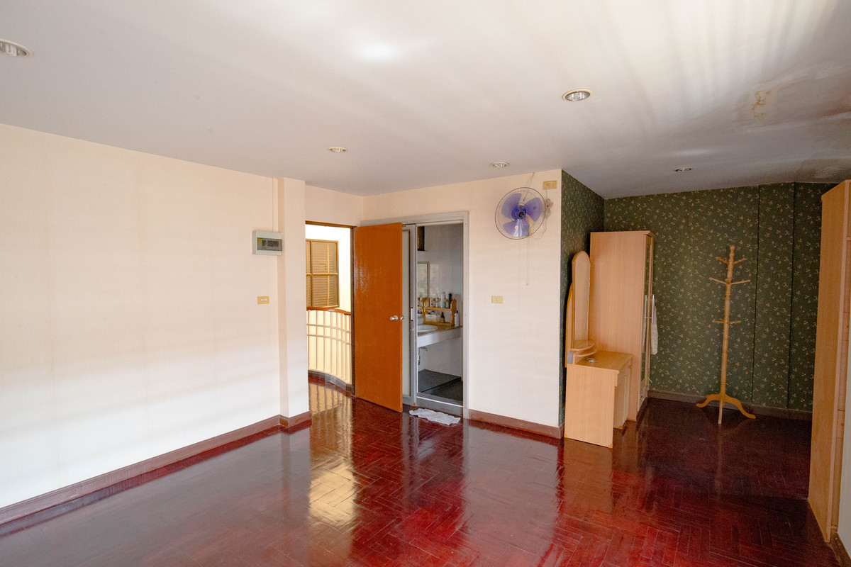 For RentTownhomePattanakan, Srinakarin : 🏡✨ Big house, lots of usable space, Warathorn Ville Village, Phatthanakan 44💢🏡