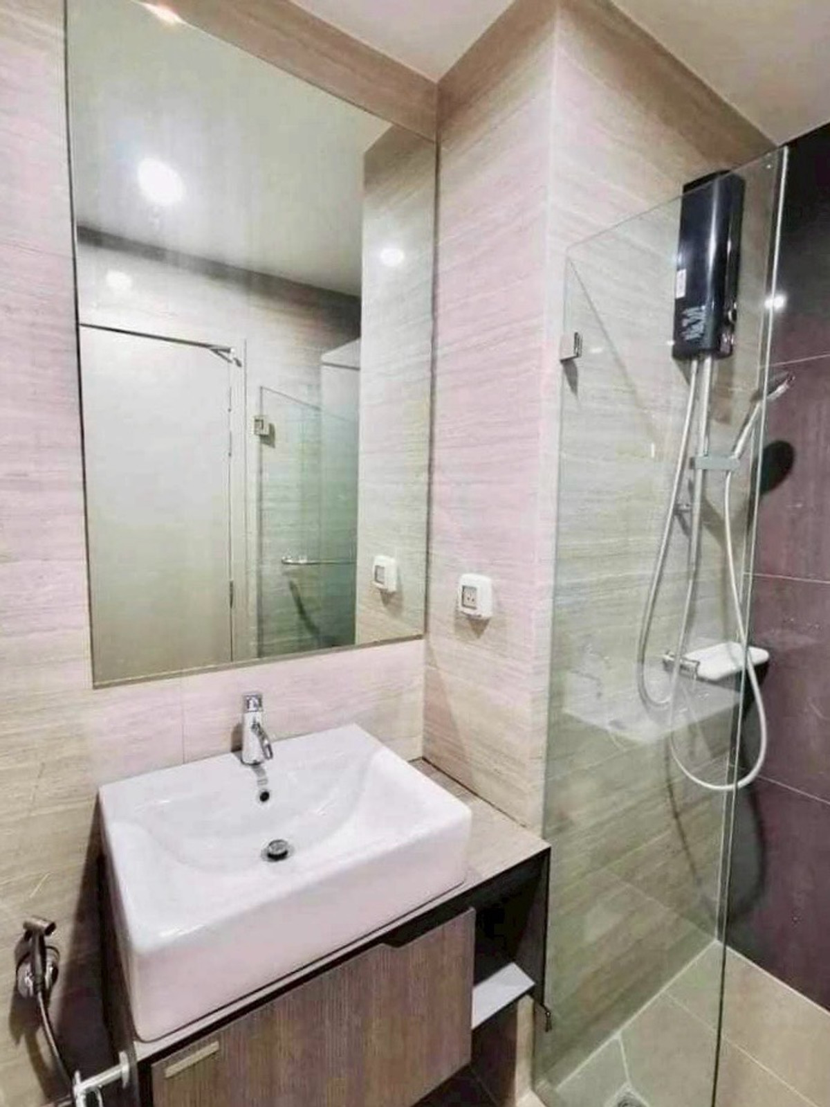 ให้เช่าคอนโดปิ่นเกล้า จรัญสนิทวงศ์ : 💙@condocurator 💙ให้เช่า The Parkland Charan - Pinklao เครื่องซักผ้า ‼️ว่าง 1 มิ.ย. 69 ‼️[PM0871]