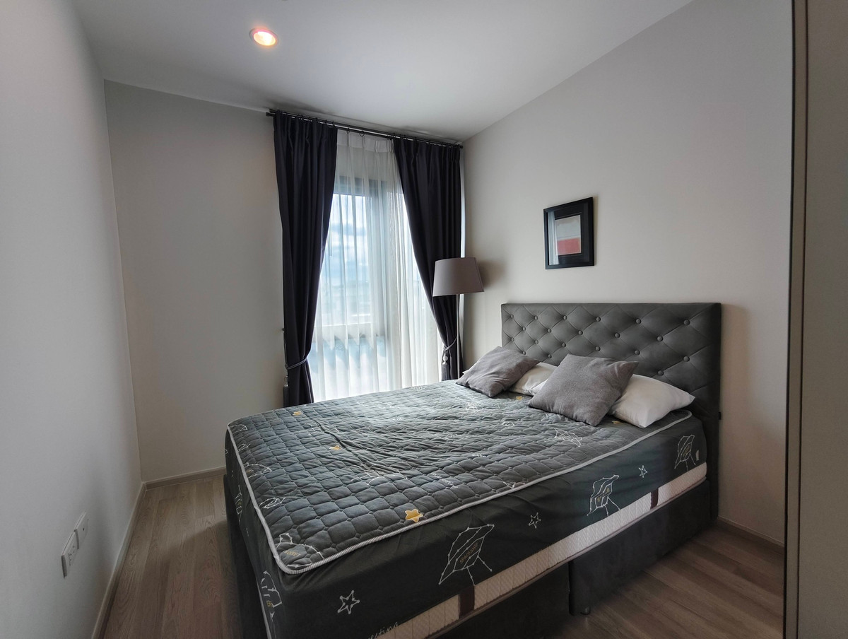 For RentCondoRatchadapisek, Huaikwang, Suttisan : Centric Ratchada Huaikwang near MRT Huai Khwang, 2 bedrooms, beautiful room, available and ready for rent.