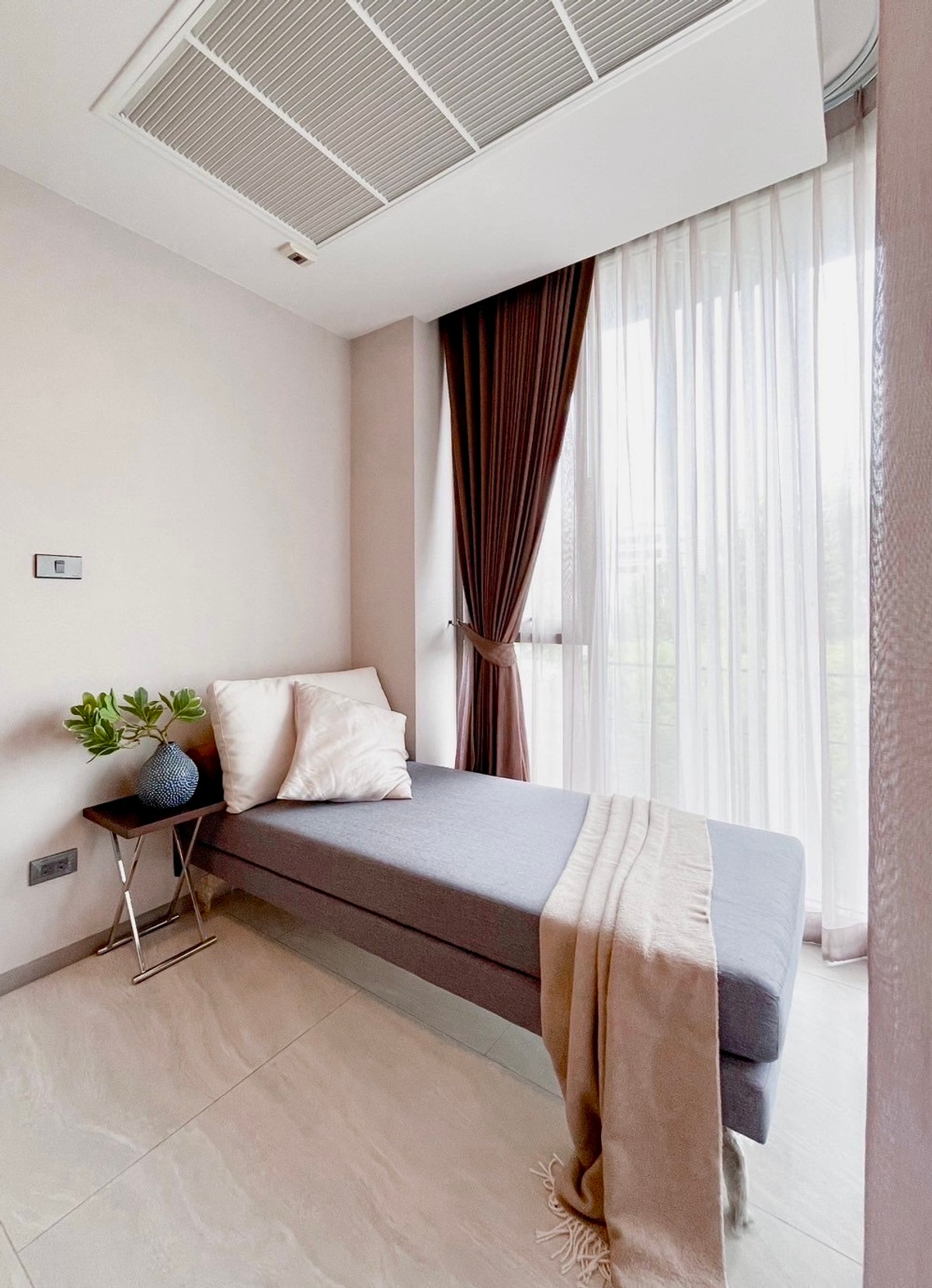 ให้เช่าคอนโดสุขุมวิท อโศก ทองหล่อ : เช่า 3 ห้องนอน 3 ห้องน้ำ ฟินน์ สุขุมวิท 31