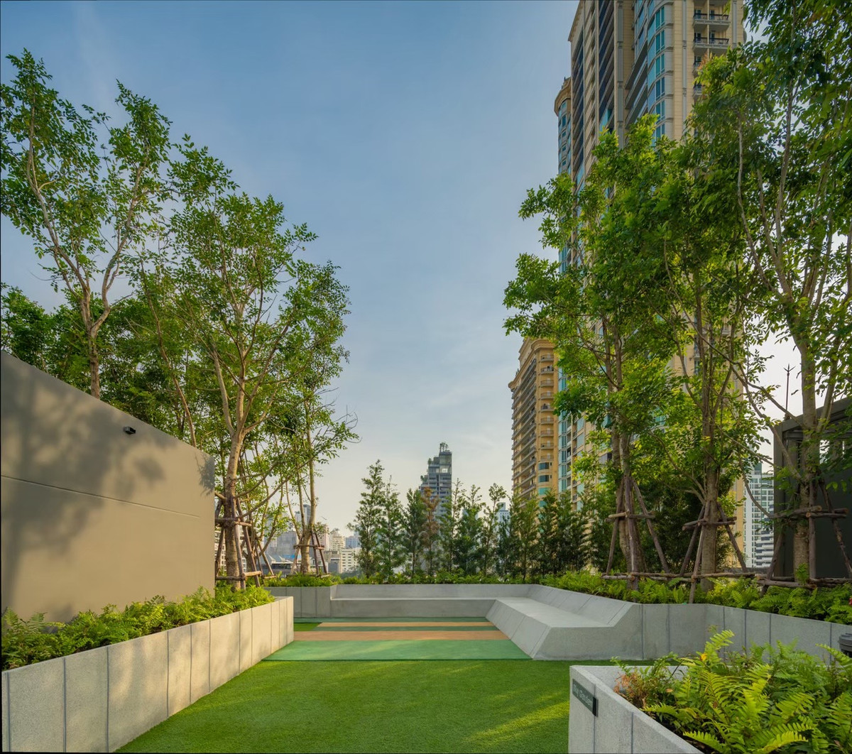 ให้เช่าคอนโดสุขุมวิท อโศก ทองหล่อ : เช่า 3 ห้องนอน 3 ห้องน้ำ ฟินน์ สุขุมวิท 31