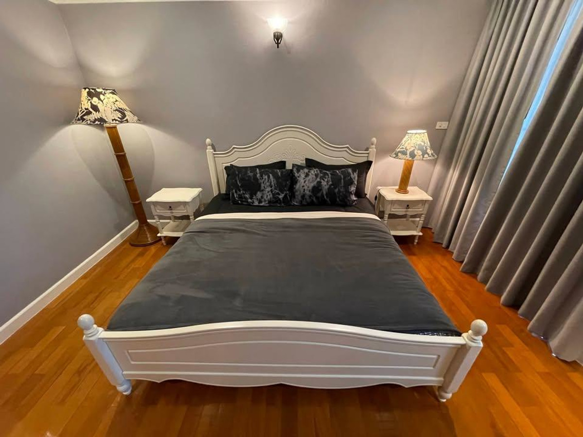 For SaleCondoSukhumvit, Asoke, Thonglor : LTH14614 – Condo for Sale | Supalai Place Sukhumvit 39 | 142 sqm | 2 Beds 1 Bath | Near BTS Phrom Phong | 20.77 MB | Condo for sale Supalai Place Sukhumvit 39