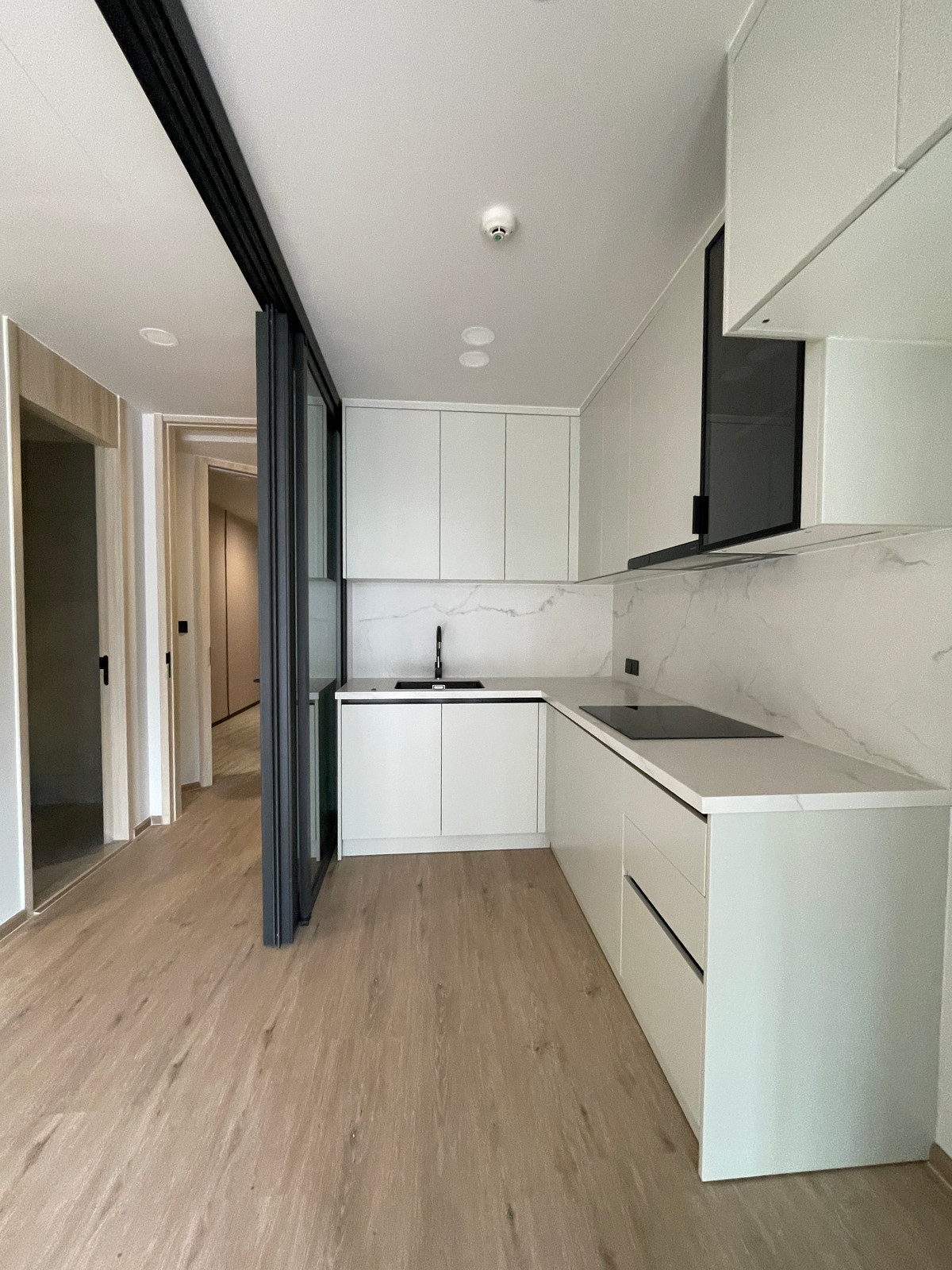 For SaleCondoAri,Anusaowaree : [Urgent sale!] Rare Item in the heart of Ari @Aritier Ari | Penthouse 75 sq m., 150% parking, highest level of privacy! Experience a superior life in the area. 