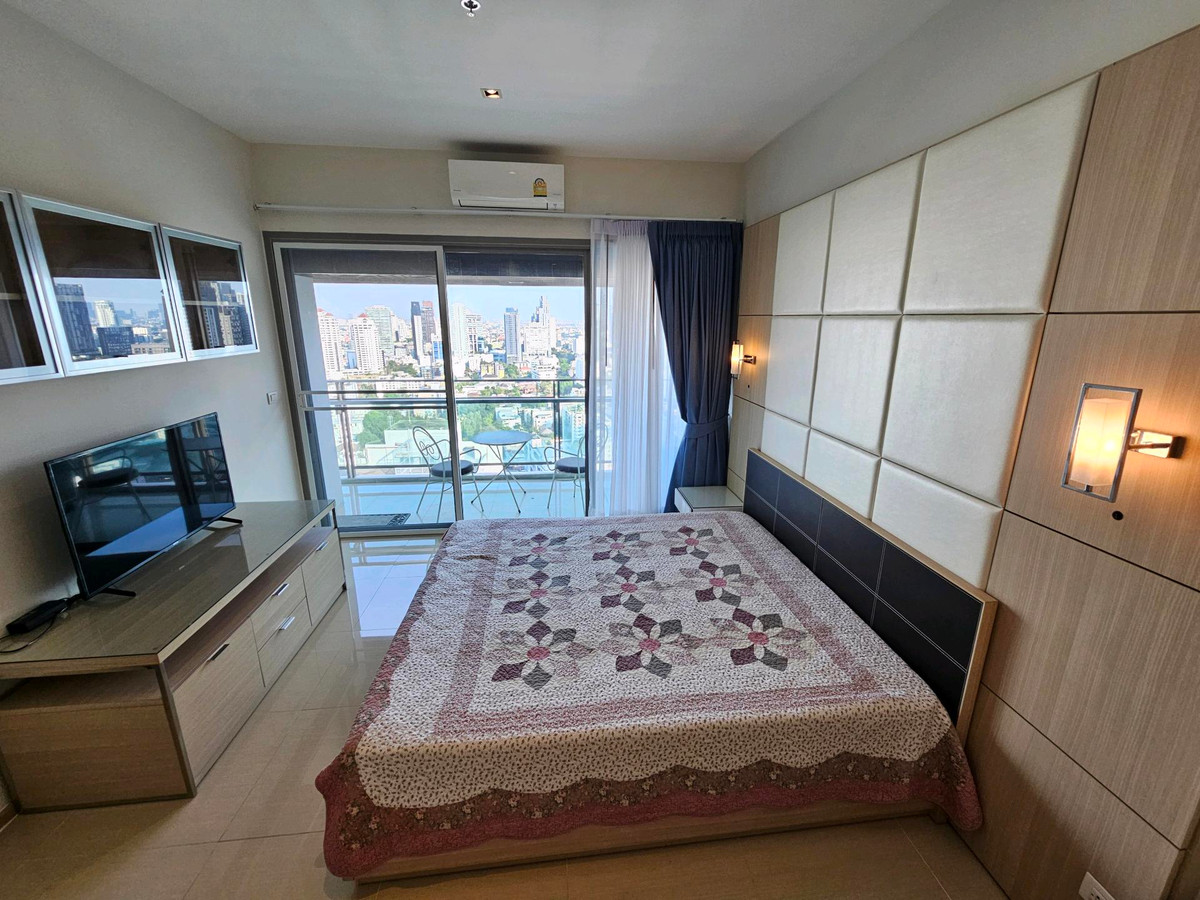 For RentCondoSukhumvit, Asoke, Thonglor : เดอะ เมดิสัน สุขุมวิท 41 ห้องเช่า 2 นอน 2 น้ำ พื้นที่ 118 ตรม ค่าเช่า 85,000 ต่อเดือน สนใจโทร น้อง 096-2615656 พร้อมให้นัดหมายเข้าชมทุกวัน

The Madison Sukhumvit 41  for Rent 2bed 2 bath 118 Sq,m Rental price 75k per month call Nong 096-2615656 Ready to t