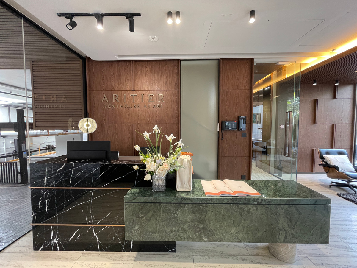 For SaleCondoAri,Anusaowaree : [Urgent sale!] Master Penthouse 89 sq m @Aritier Ari | 150% parking, maximum privacy in Ari! 