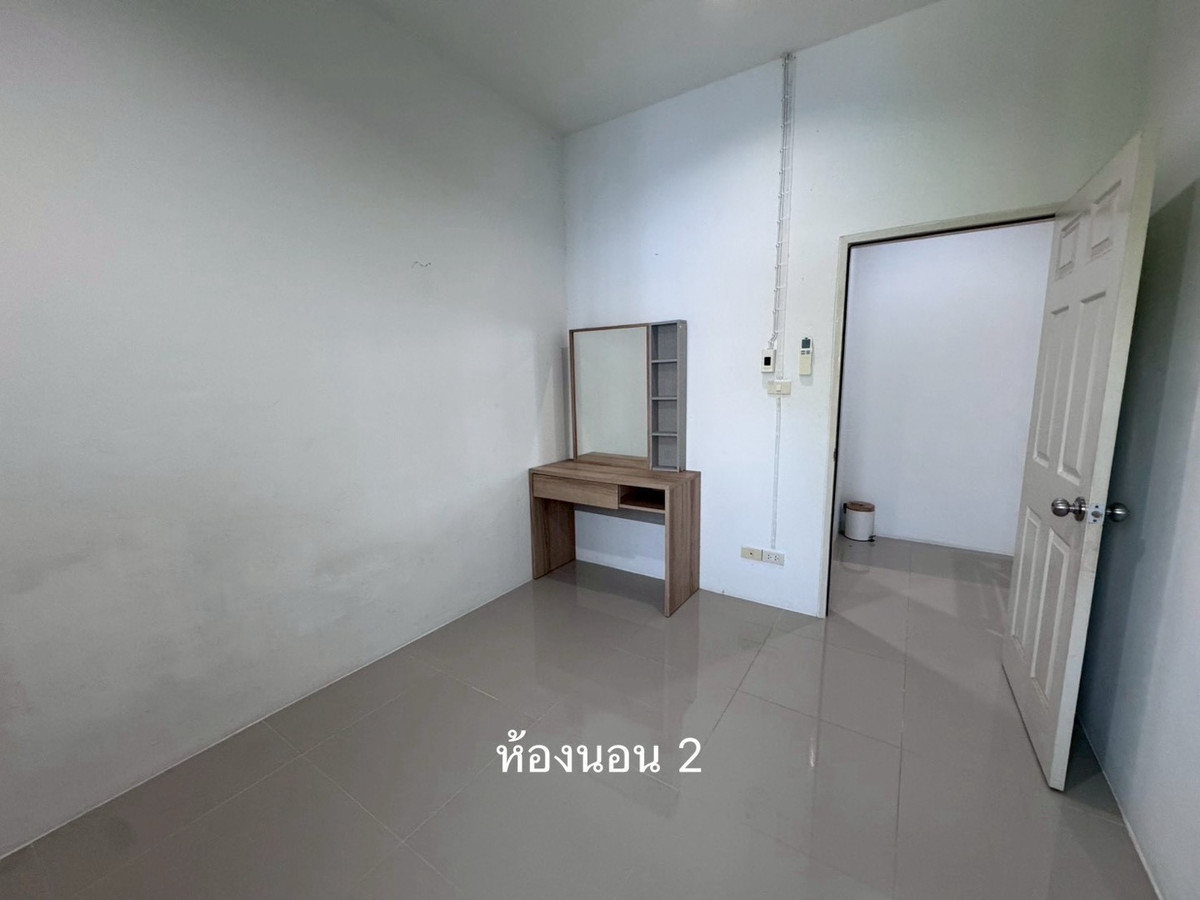 For RentTownhomePattanakan, Srinakarin : 📣Townhouse for rent Prisorn Ville, Soi Sap Bunchai 28, near Kanchana Expressway, BTS Srinakarin, ready to move in 31 March.