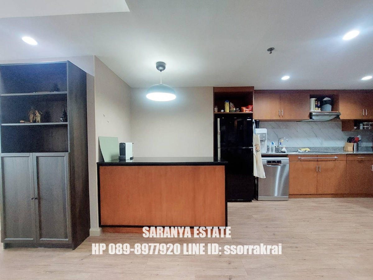 ขายคอนโดเกษตรศาสตร์ รัชโยธิน : ขาย ศุภาลัย ปาร์ค พหลโยธิน 21 ติด BTS พหลโยธิน 24 / เดอะเซนทรัลพหลโยธิน  เนื้อที่ 131.15 ตรม 3 ห้องนอน 3 ห้องน้ำ ราคาขาย 12,900,000 ล้าน   เอเจ้นท์ สรัญญา 089-8977920 ลายน์ ไอดี ssorrakrai  