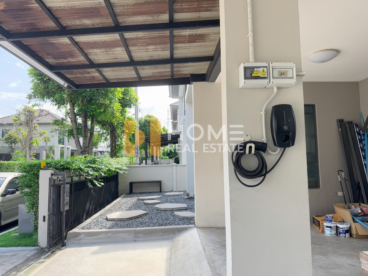 For SaleLadkrabang, Suwannaphum Airport : Baan Klang Muang The Edition Rama 9 - Onnut / 3 Bedrooms (FOR SALE) FON204