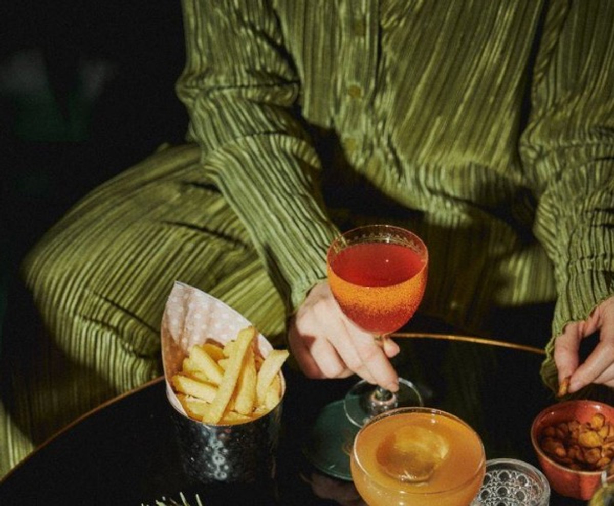 ให้เช่าร้านค้า/ตลาดนัดอ่อนนุช อุดมสุข : 📍พื้นที่เช่าธุรกิจ ใกล้ BTS พระโขนง เพียง 350 ม. :15,000-28,000 บาท/เดือน