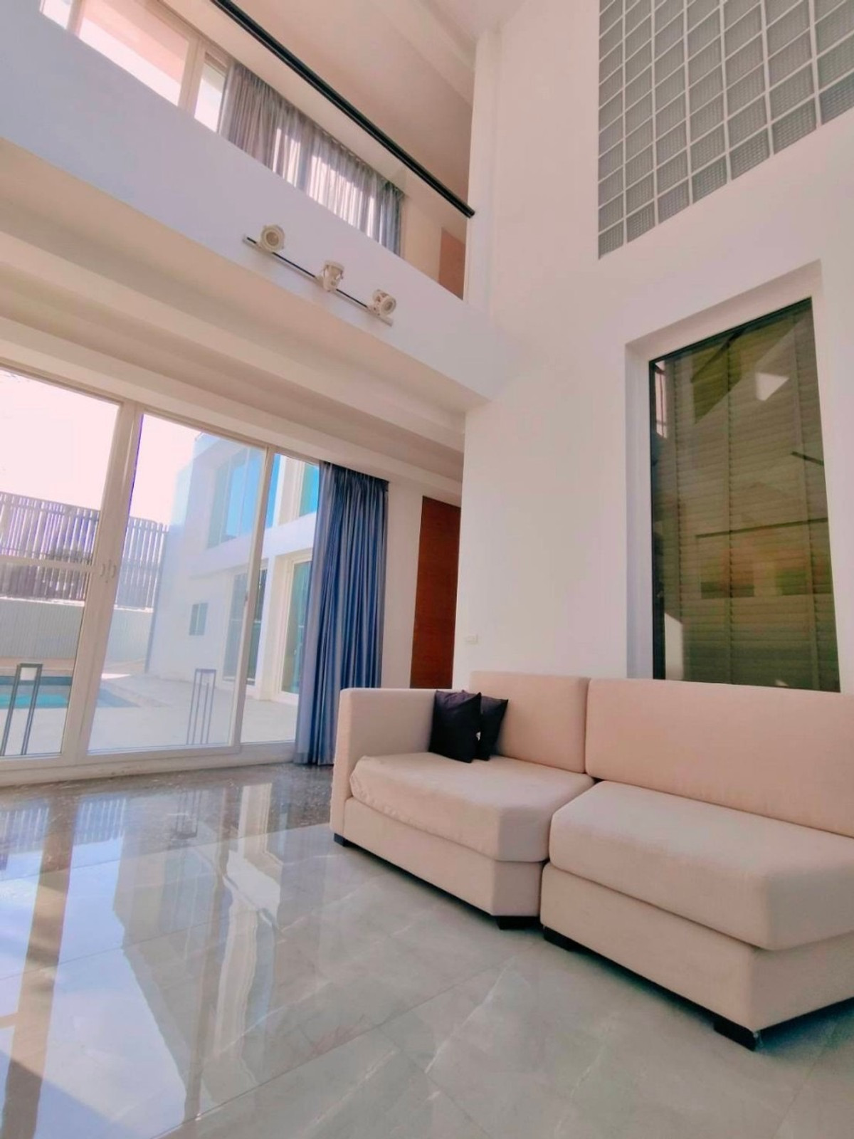 HouseBangna, Bearing, Lasalle : Exclusive Private Residence near Mega Bangna