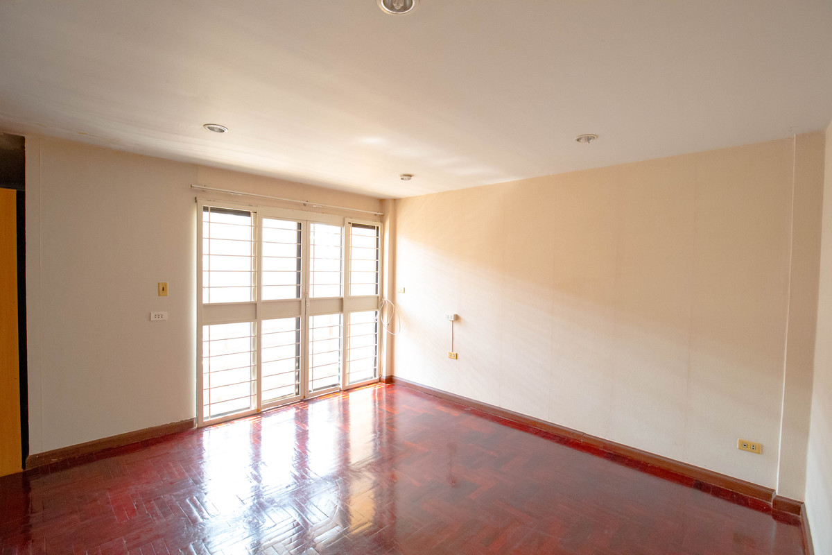 For RentTownhomePattanakan, Srinakarin : 🏡✨ Big house, lots of usable space, Warathorn Ville Village, Phatthanakan 44💢🏡