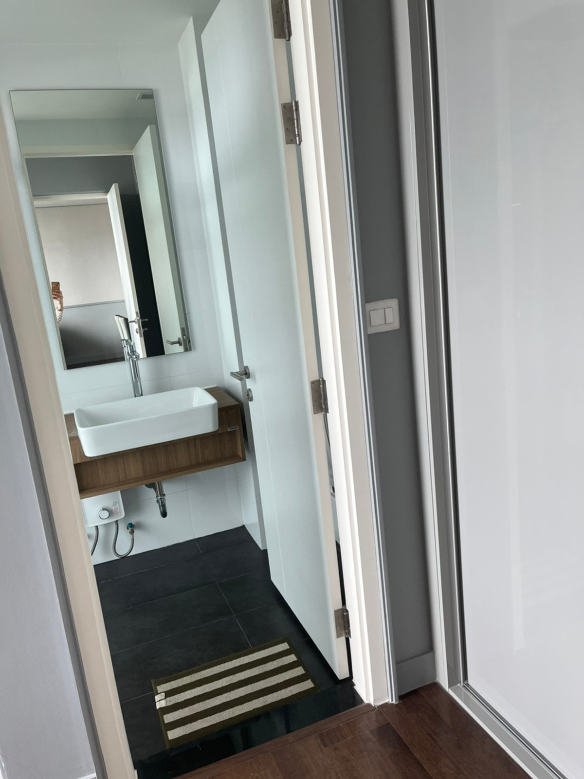 ให้เช่าคอนโดพระราม 9 เพชรบุรีตัดใหม่ RCA : คอนโดใหม่ 2ห้องนอน 72sqmให้เช่าใกล้MRTพระราม ราคา28,000บาท ต่อเดือน