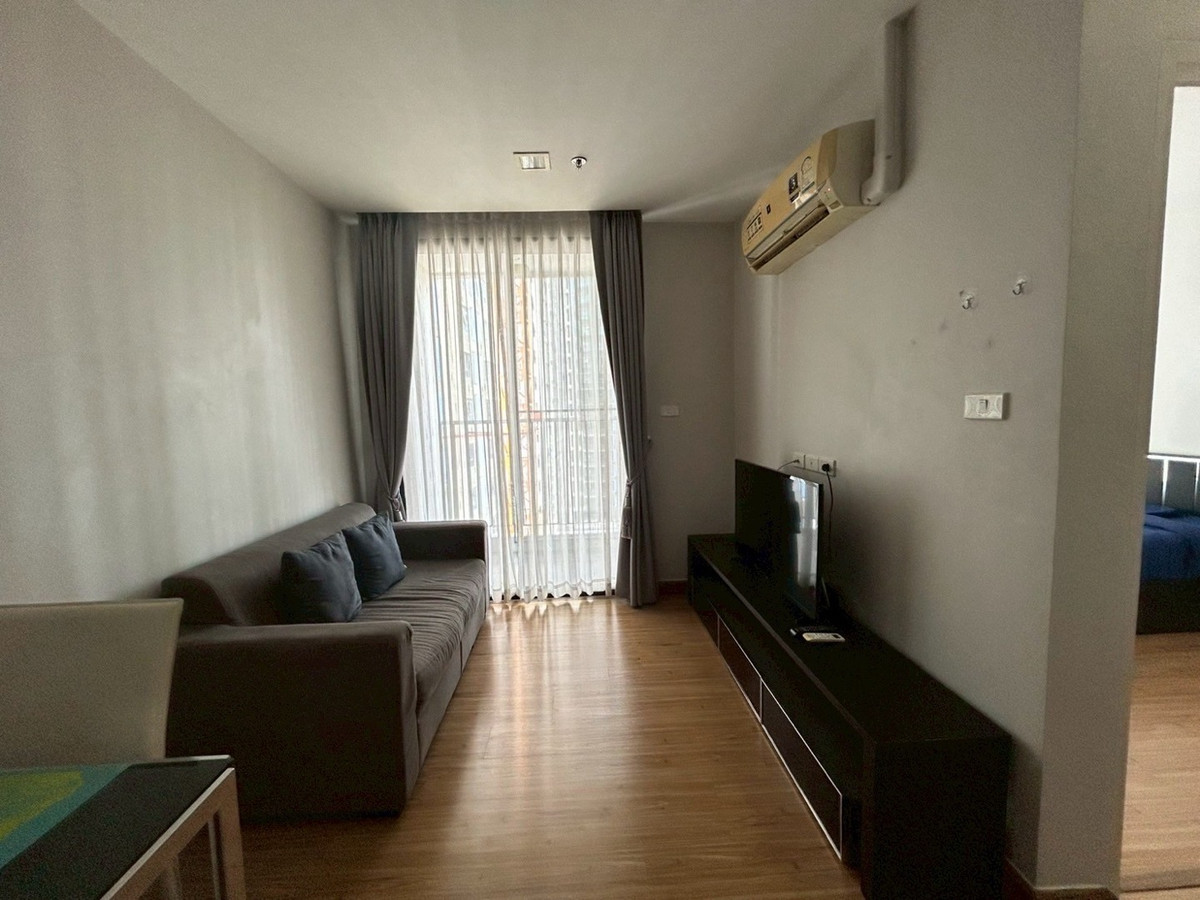 For RentCondoThaphra, Talat Phlu, Wutthakat : !!Only 180 meters from BTS, special big room, price less than 10,000 baht.