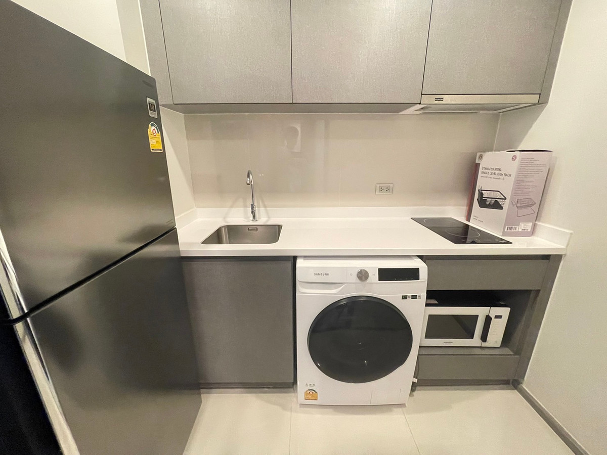 ให้เช่าคอนโดพระราม 9 เพชรบุรีตัดใหม่ RCA : Life Asoke Hype ห้อง1 bed plus ว่างพร้อมให้เช่า, Fully Furnished, สอบถามได้เลยครับ 