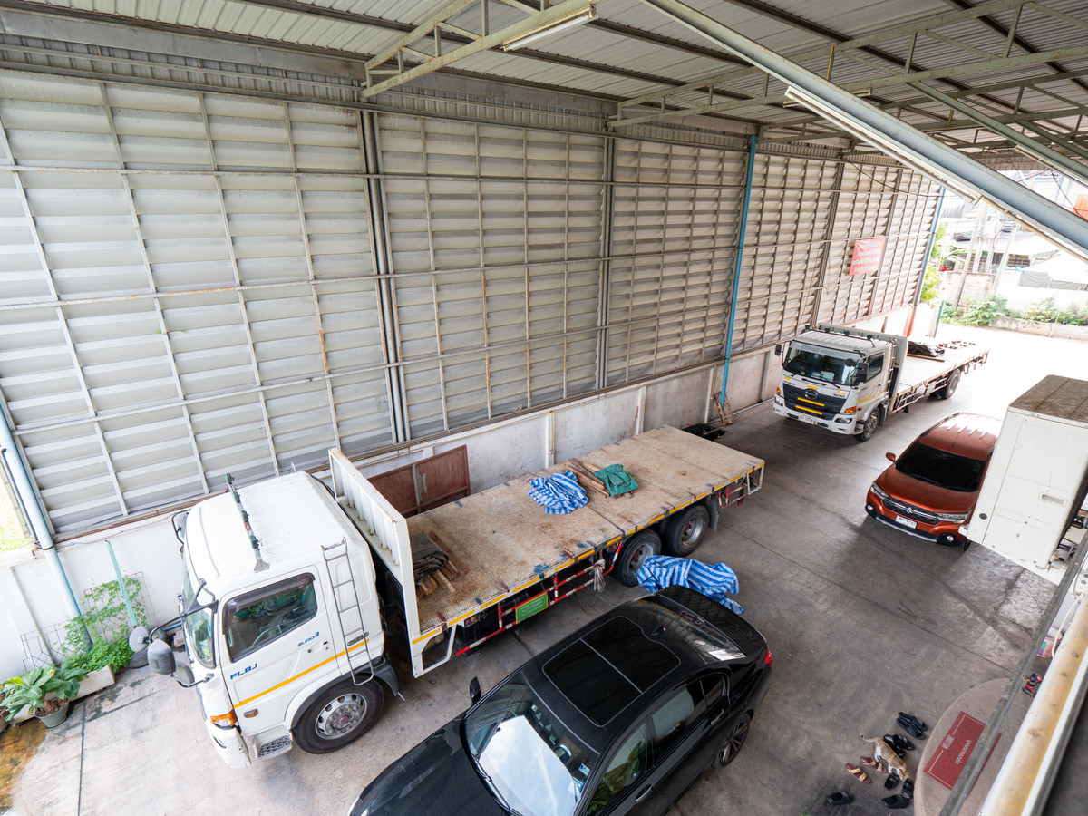 ขายโกดังมหาชัย สมุทรสาคร : ขาย ที่ดิน พร้อมอาคารโกดัง คลังสินค้า โรงงาน กระทุ่มแบน สมุทรสาคร ทำเลดี สภาพดีมาก ลดจาก 30 ล้าน ขายเพียง 25 ล้านเท่านั้น