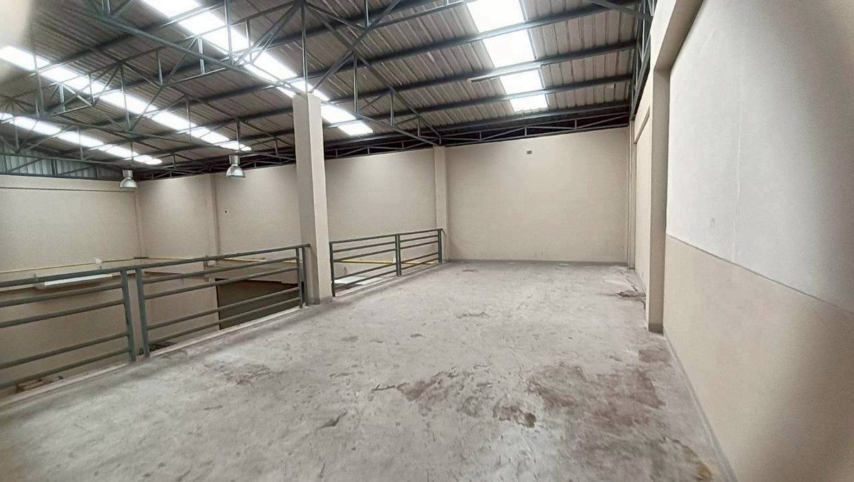 For SaleHome OfficeNawamin, Ramindra : Prime location, office and warehouse, Ramintra 14, intersection 17-5, near the BTS and main road Ramintra, MRT Mayalap Ramintra, Kaset-Nawamin. Khwan Charoenphon Market Watcharaphirom Park  Sripatum University, Bang Khen