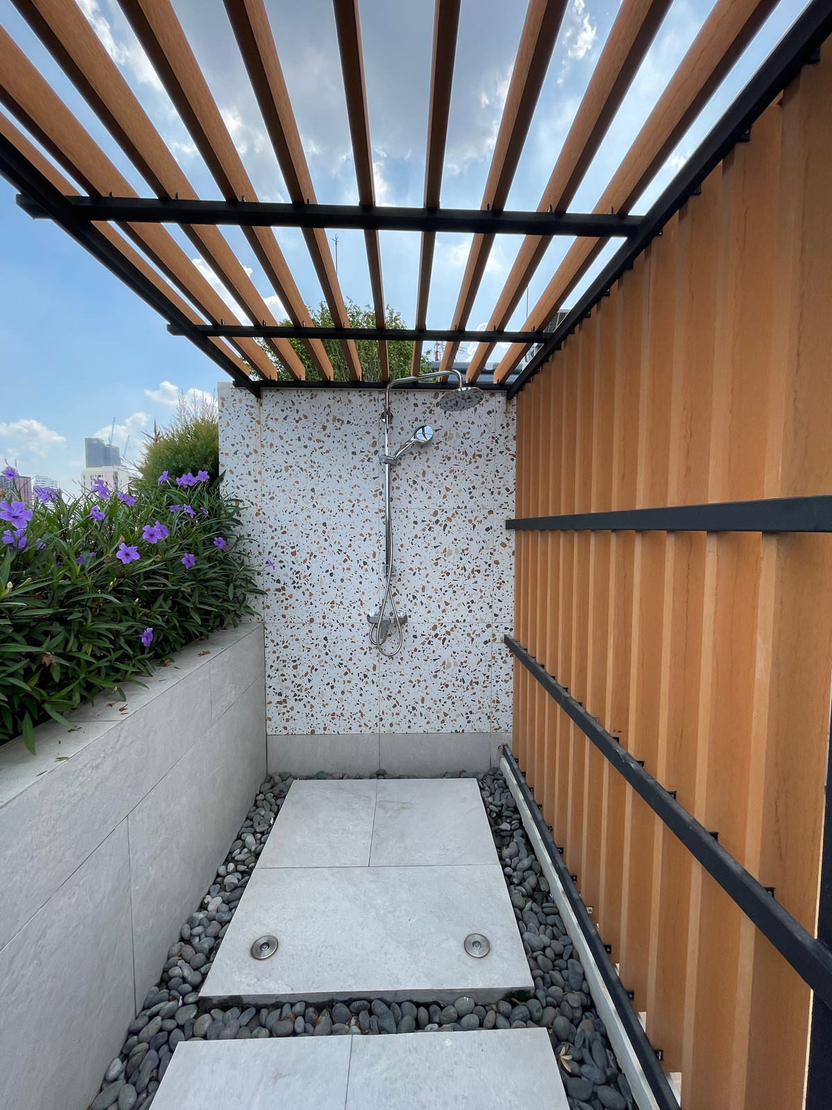 For SaleCondoAri,Anusaowaree : [Urgent sale!] Rare Item in the heart of Ari @Aritier Ari | Penthouse 75 sq m., 150% parking, highest level of privacy! Experience a superior life in the area. 