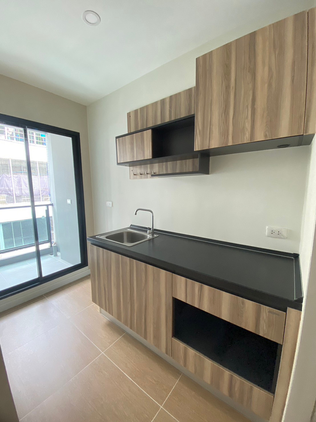 ให้เช่าคอนโดวิภาวดี ดอนเมือง หลักสี่ : The Cube Plus พหล56 ใกล้แยก คปอ ใกล้สนามบินดอนเมือง , เฟอร์ครบ ว่างพร้อมให้เช่า 