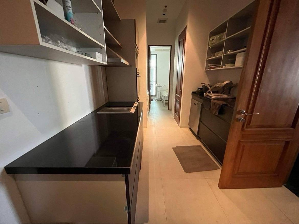 For SaleCondoSukhumvit, Asoke, Thonglor : Private swimming pool room for sale, price lower than market price