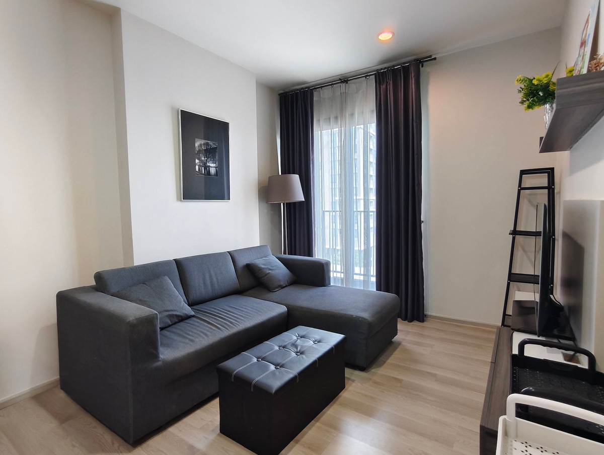 For RentCondoRatchadapisek, Huaikwang, Suttisan : Centric Ratchada Huaikwang near MRT Huai Khwang, 2 bedrooms, beautiful room, available and ready for rent.