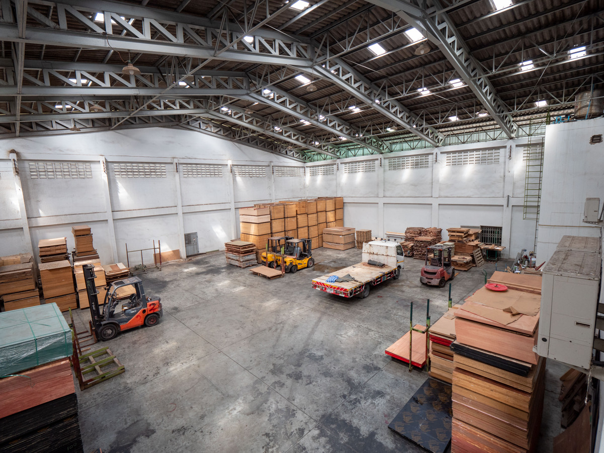 ขายโกดังมหาชัย สมุทรสาคร : ขาย ที่ดิน พร้อมอาคารโกดัง คลังสินค้า โรงงาน กระทุ่มแบน สมุทรสาคร ทำเลดี สภาพดีมาก ลดจาก 30 ล้าน ขายเพียง 25 ล้านเท่านั้น