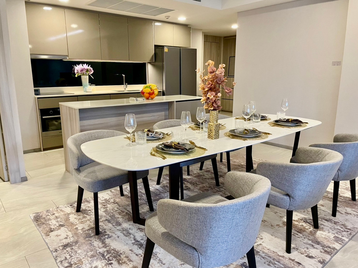 ให้เช่าคอนโดสุขุมวิท อโศก ทองหล่อ : เช่า 3 ห้องนอน 3 ห้องน้ำ ฟินน์ สุขุมวิท 31